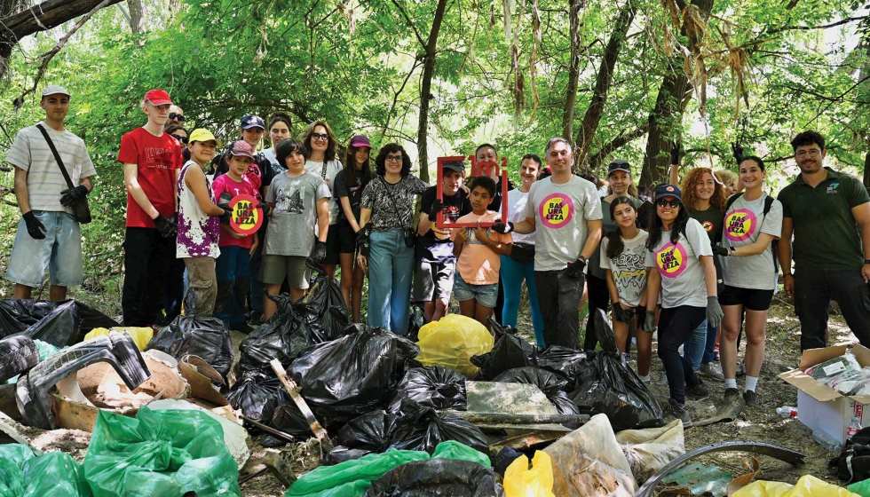 Ms de 13.400 personas comprometidas con la limpieza de entornos naturales limpiaron un total de 745 espacios de todo el territorio nacional...