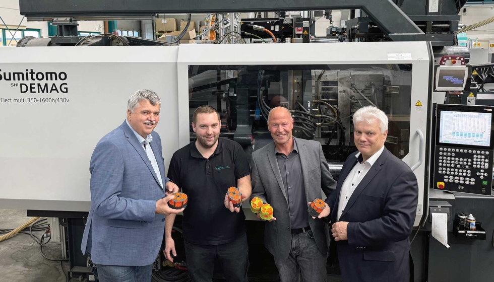 De izquierda a derecha...