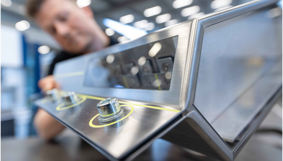 Las bateras que han llegado al final de su ciclo de vida o estn defectuosas pueden desmontarse mediante procesos lser para posibilitar el...