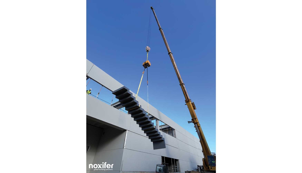 El dise�o de Ganterud permite realizar correcciones milim�ticas en la posici�n y nivelaci�n de cargas de forma efectiva y segura...