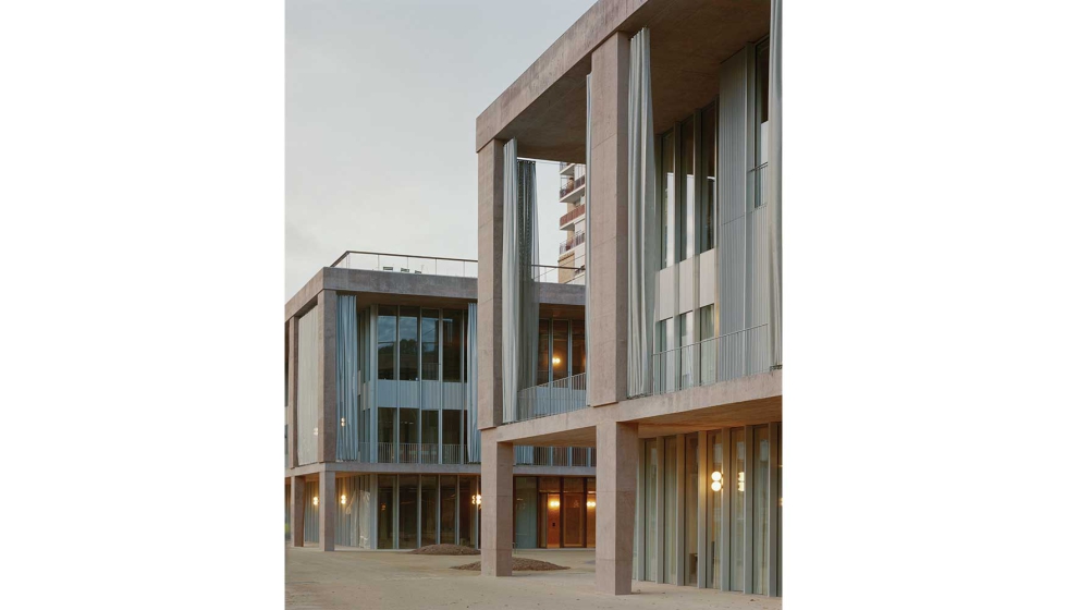 El VHIR Vall de Hebr�n Instituto de Investigaci�n ha sido galardonado con el Premio FAD de Arquitectura por su reorganizaci�n topogr�fica del campus...