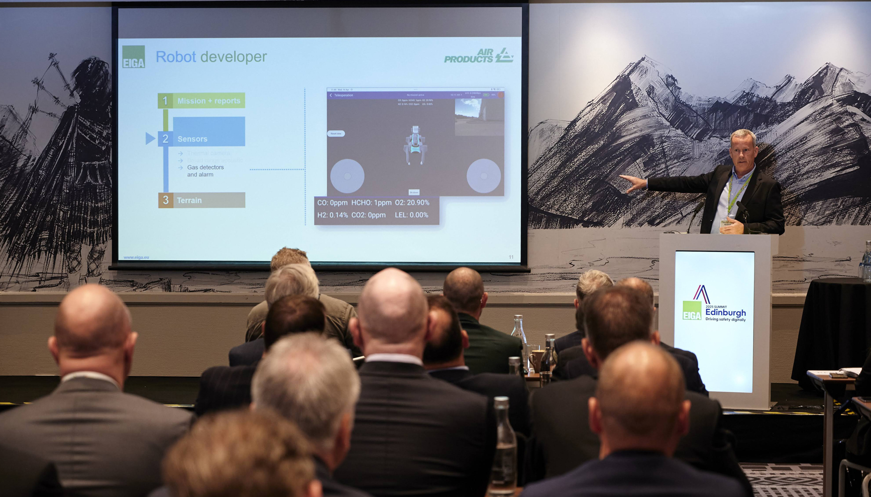 Roland Clarke, director de Operaciones e Ingenier�a en Carburos Met�licos, expuso los principios del proyecto Keyper