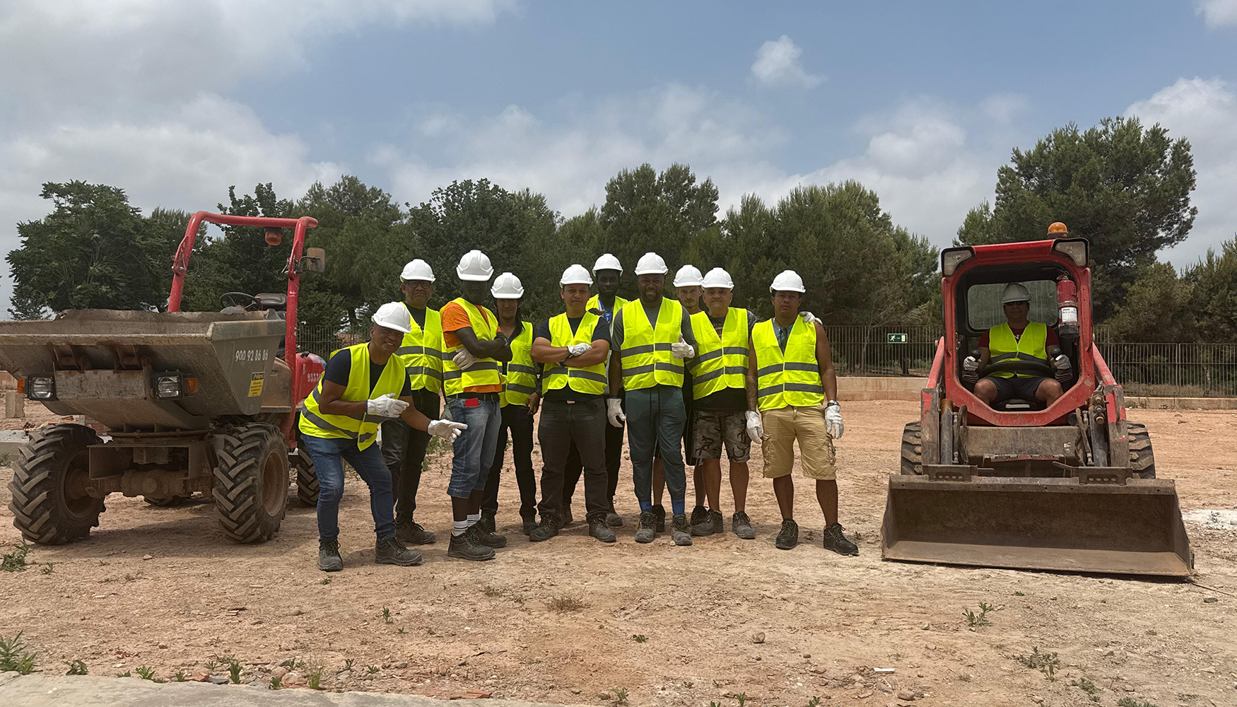 Grupo de alumnos del Plan de Formación para la Reconstrucción de las zonas afectadas por la DANA Grupo de alumnos del Plan de Formación para la Reconstrucción de las zonas afectadas por la DANA