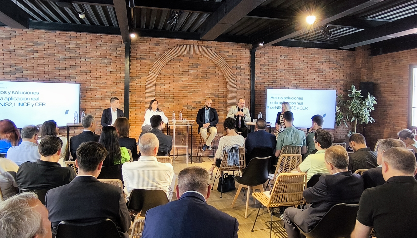 Los expertos que participaron en el segundo coloquio se centraron en la aplicacin prctica de la nueva normativa en entornos reales...