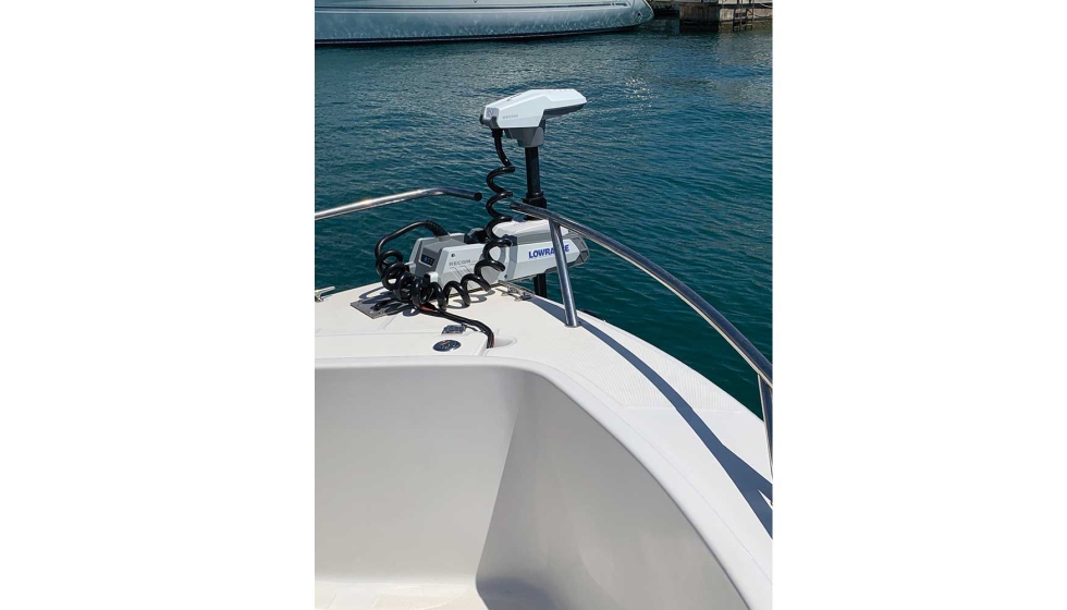 El motor el�ctrico Recon, de Lowrance, ofrece una alta precisi�n a los pescadores