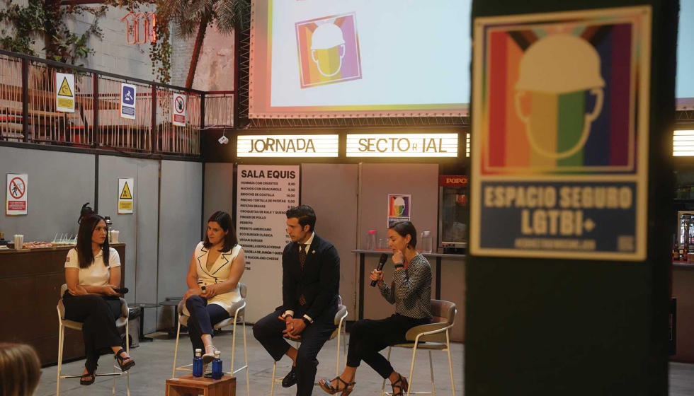 De izq. a dcha.: Cristina Romay, Brico-Dep�t; Laura L�pez, Holcim Espa�a; David Garc�a N��ez, FCC; y Mar�a Ortu�o, REDI