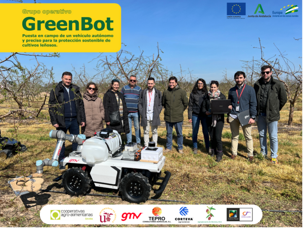 Figura 8. Miembros del Grupo Operativo GreenBot reunidos en una de las fincas experimentales del proyecto para la realización de ensayos de campo... Figura 8. Miembros del Grupo Operativo GreenBot reunidos en una de las fincas experimentales del proyecto para la realización de ensayos de campo...