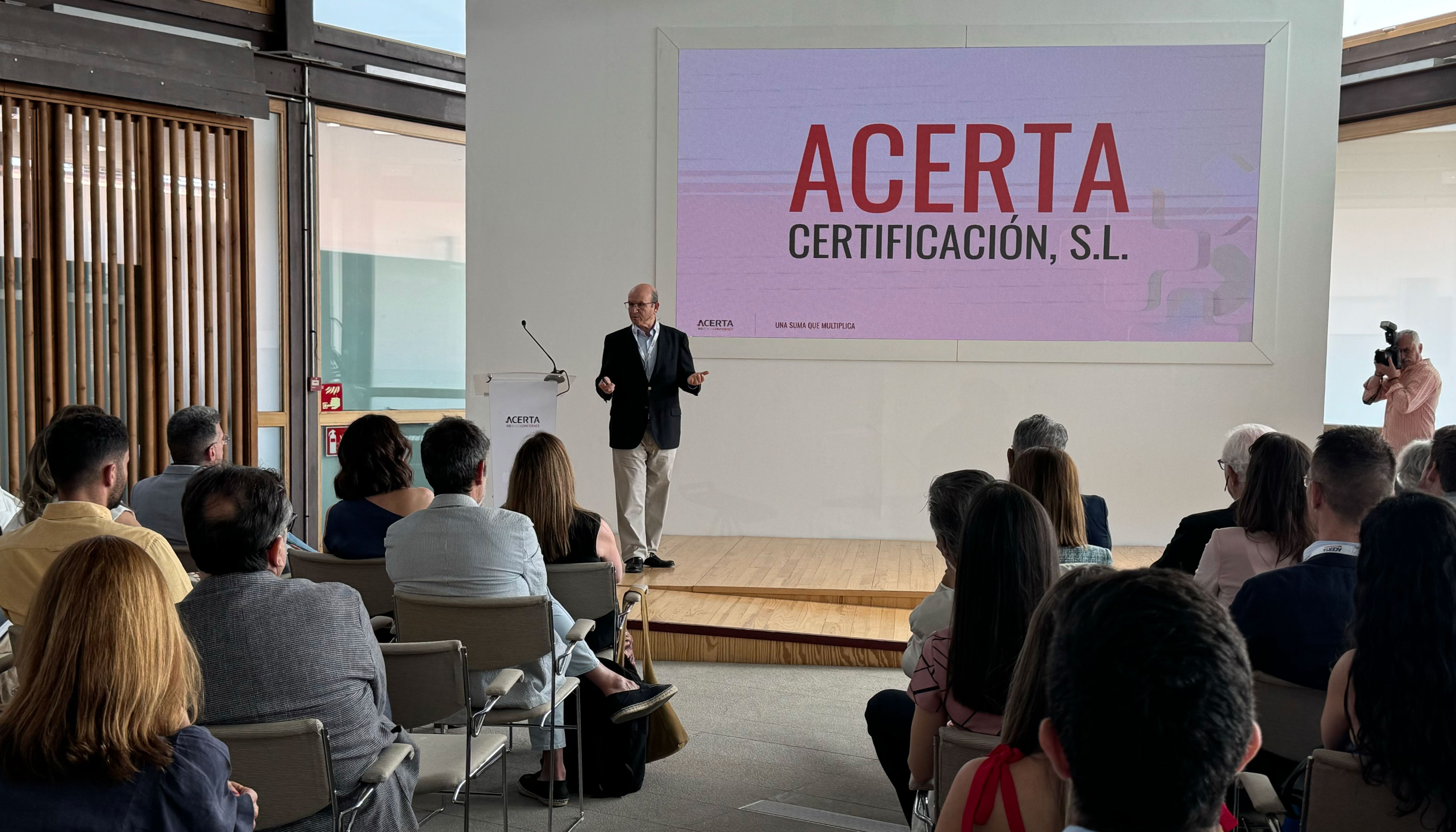 Acerta celebr� un acto institucional bajo el lema �Una suma que multiplica� para oficializar la integraci�n de sus tres entidades �Acerta...