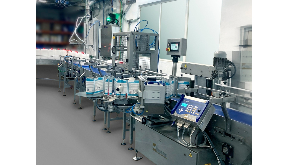 ISTOBAL ESENS fabrica actualmente 5,4 toneladas de litros anuales, teniendo una capacidad de producci�n superior a diez toneladas...