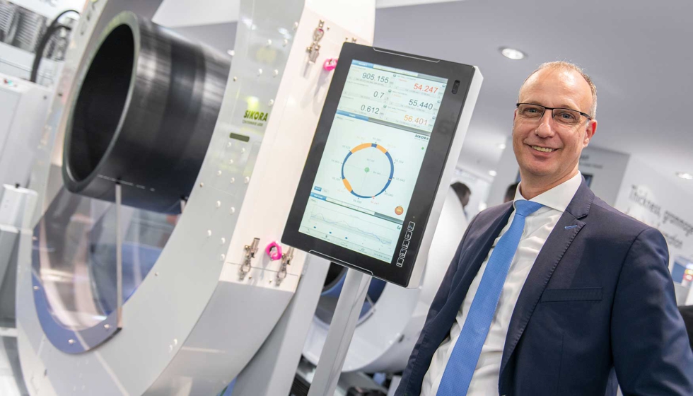 En la feria K, Sikora presenta el Centerwave 6000/1600 para tubos con dimetros de 250 a 1600 mm