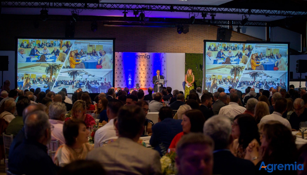 Emiliano Bernardo, presidente de Agremia, fue el encargado de dar la bienvenida a los asistentes