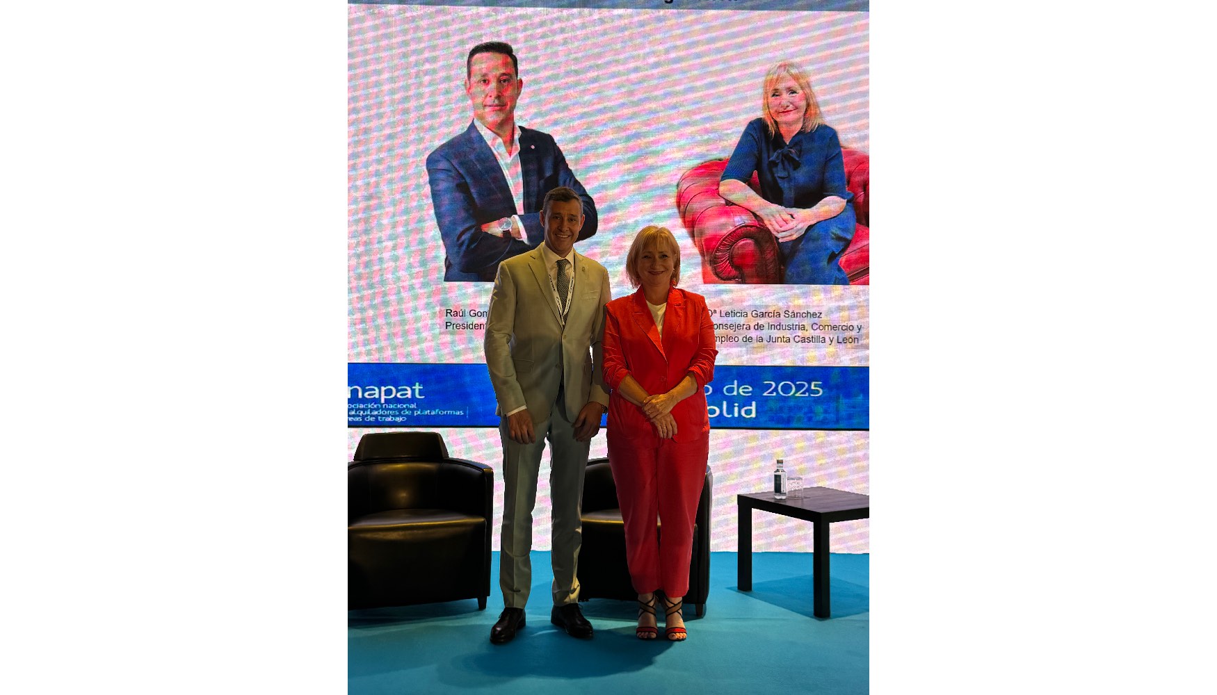 Ral Gomariz, presidente de Anapat, y Leticia Garca Snchez, consejera de Industria, Comercio y Empleo de la Junta Castilla y Len...