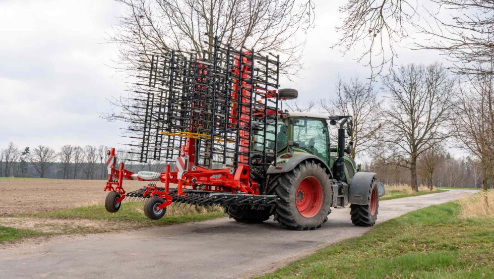 El importador exclusivo de Pttinger es Durn Maquinaria Agrcola