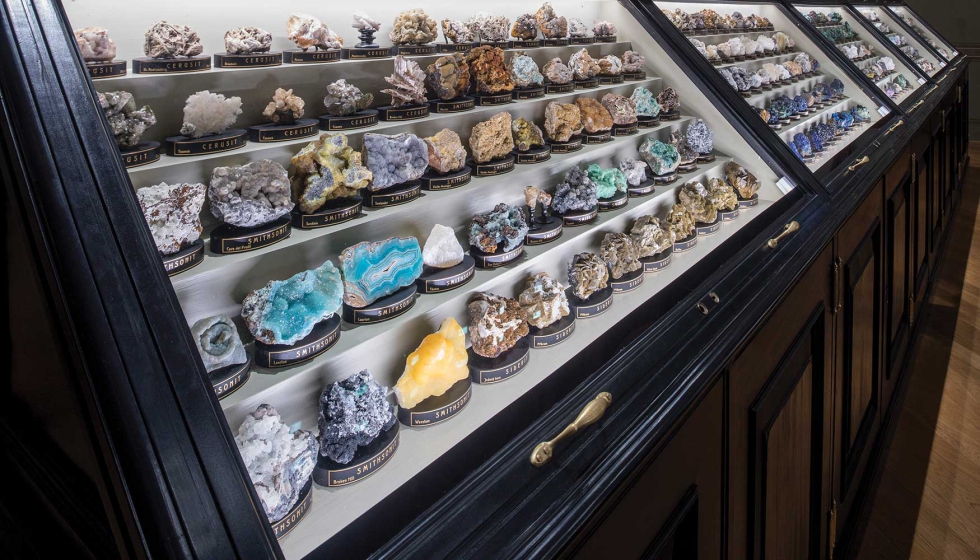 Vitrina Museo Nacional de Praga con vidrio Clearsight