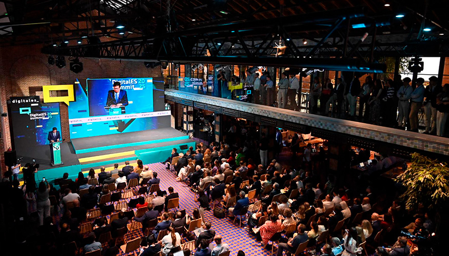 El ministro para la Transformaci�n Digital y de la Funci�n P�blica, �scar L�pez, anunci� una inversi�n p�blica de 16...