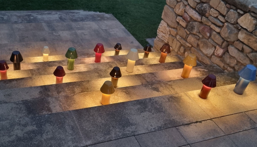 Nueva colecci�n de luminarias concebidas para complementar sus piezas de mobiliario y para ofrecer soluciones lum�nicas que transforman cualquier...