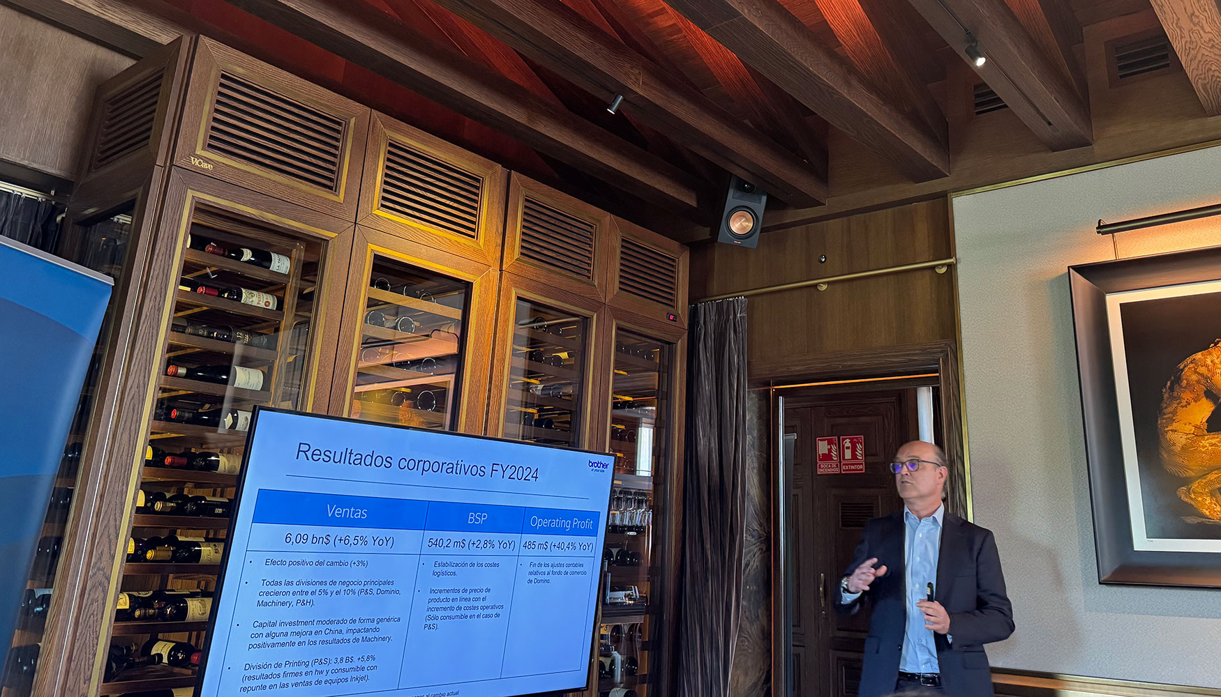 Carlos Hern�ndez, consejero delegado de Brother Iberia, durante la presentaci�n de los resultados a los medios de comunicaci�n...