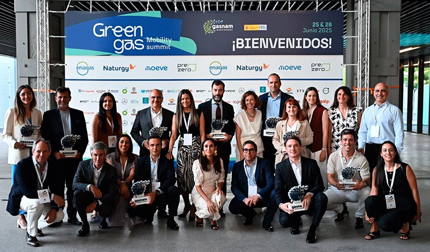 Foto de familia de los �Premios a la Innovaci�n Gasnam�
