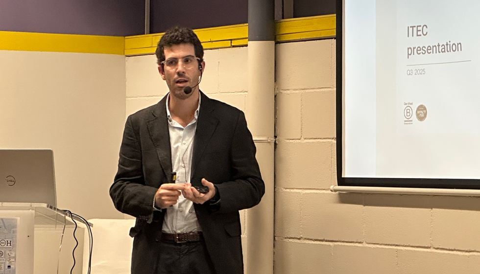 Santiago Llena, Business Developer Manager de 011h