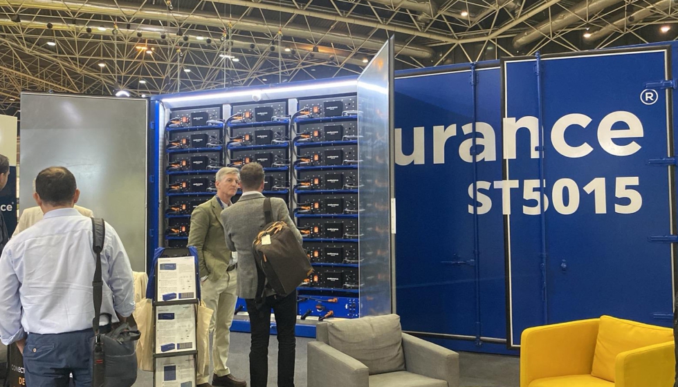 Stand de Endurance Motive en Solar & Storage