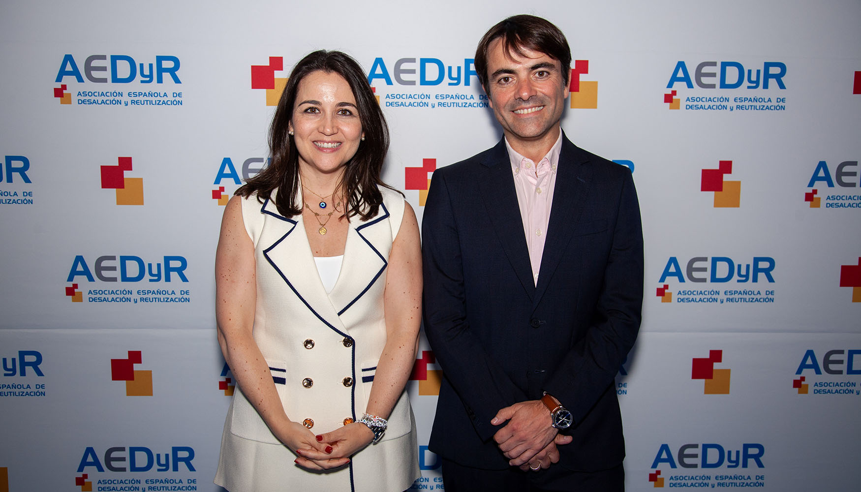 Jon Beristain (en la imagen), como vicepresidente; Silvia Gallego, como secretaria del Consejo; Elena Crespo, como tesorera, y Bartolom� Mar�n...