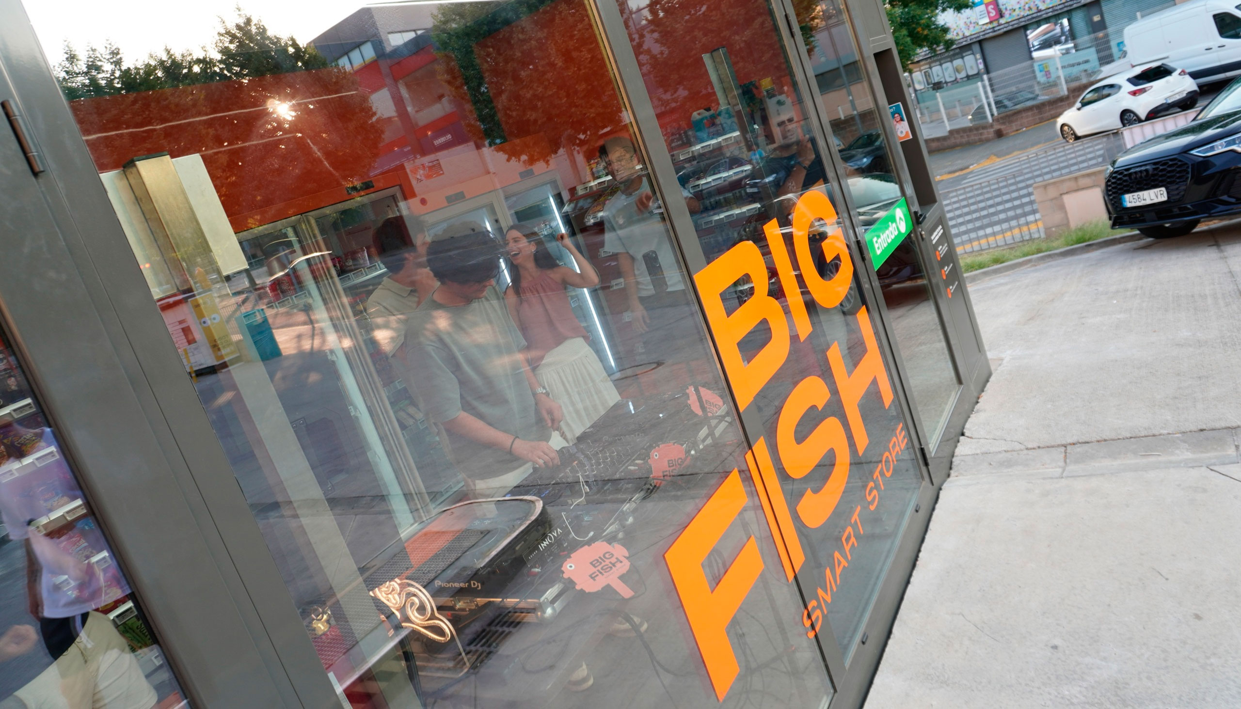 La marca de bebidas destaca por ser pionera en su sector, con una amplia oferta de aguas infusionadas con sabores frutales ligeramente endulzadas...