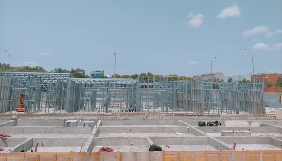 La combinaci�n de Thermochip con la estructura Light Steel Frame da como resultado edificaciones m�s seguras, eficientes y sostenibles...