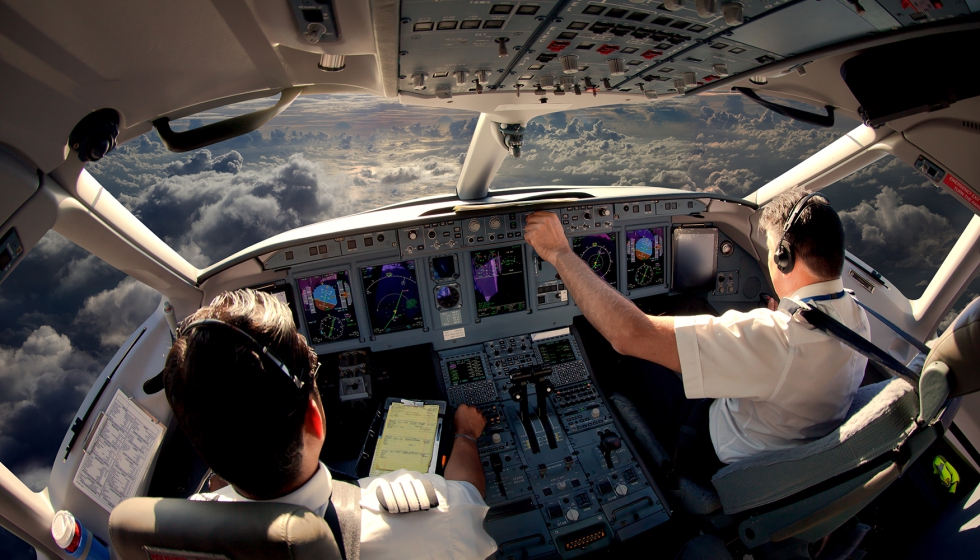 La fibra �ptica permite sistemas m�s ligeros y r�pidos, con mayor inmunidad electromagn�tica y menor necesidad de blindaje...