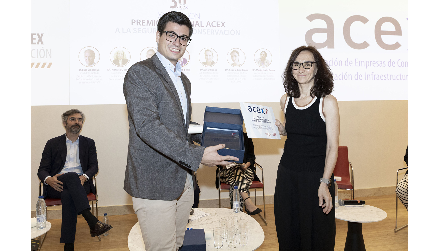 Entrega del premio Jess Valdecantos, que ha recado en Elsamex Gestin de Infraestructuras