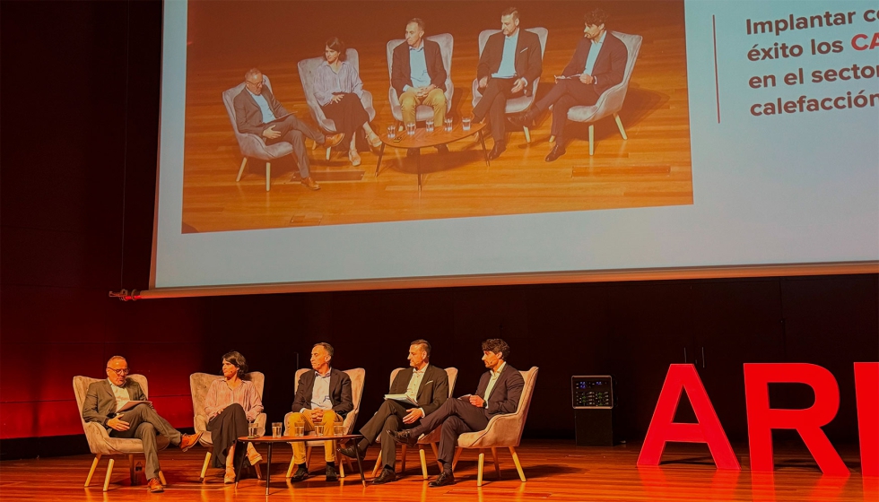 La jornada se complet� con una mesa redonda dedicada a los Certificados de Ahorro Energ�tico CAEs...