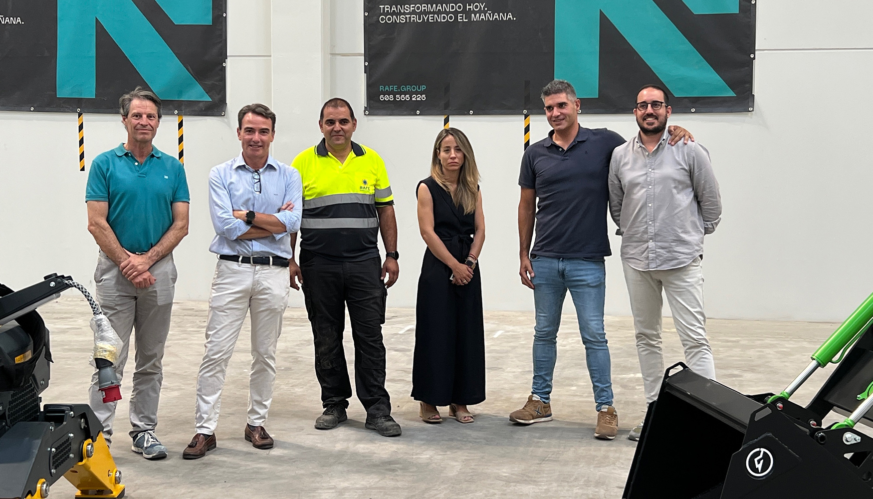 De izquierda a derecha...