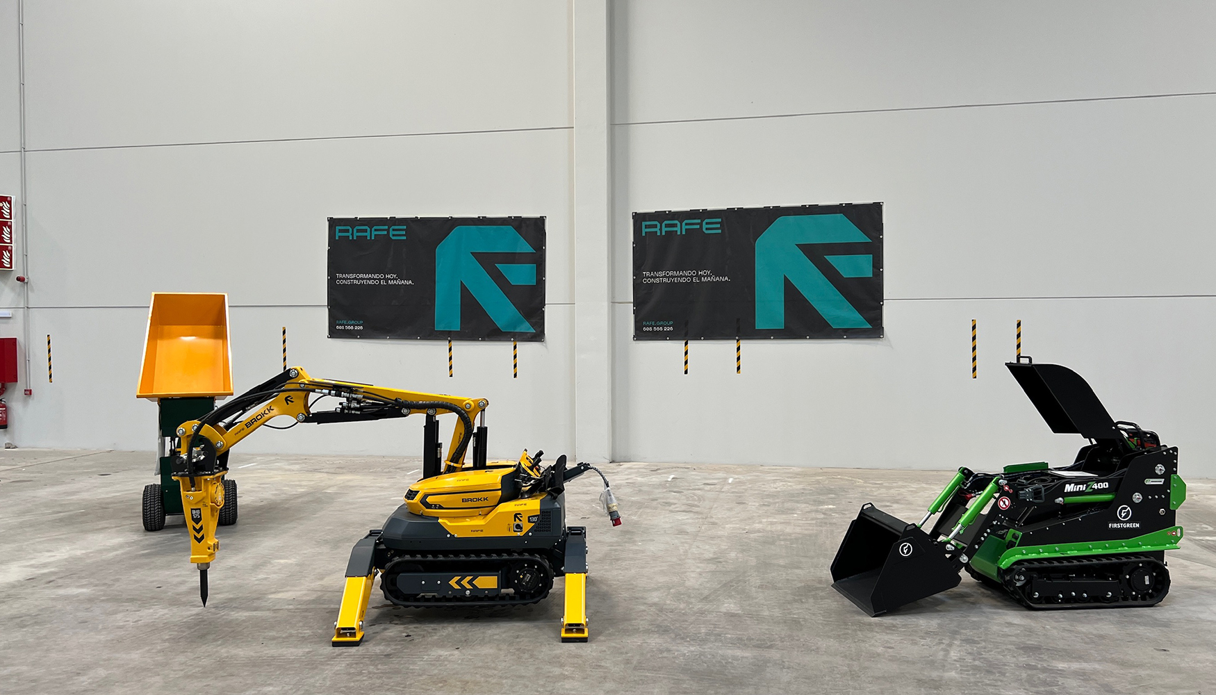 Algunos de los equipos entregados por Anzeve a Grupo RAFE. A la izquierda, el dmper elctrico HG E1000