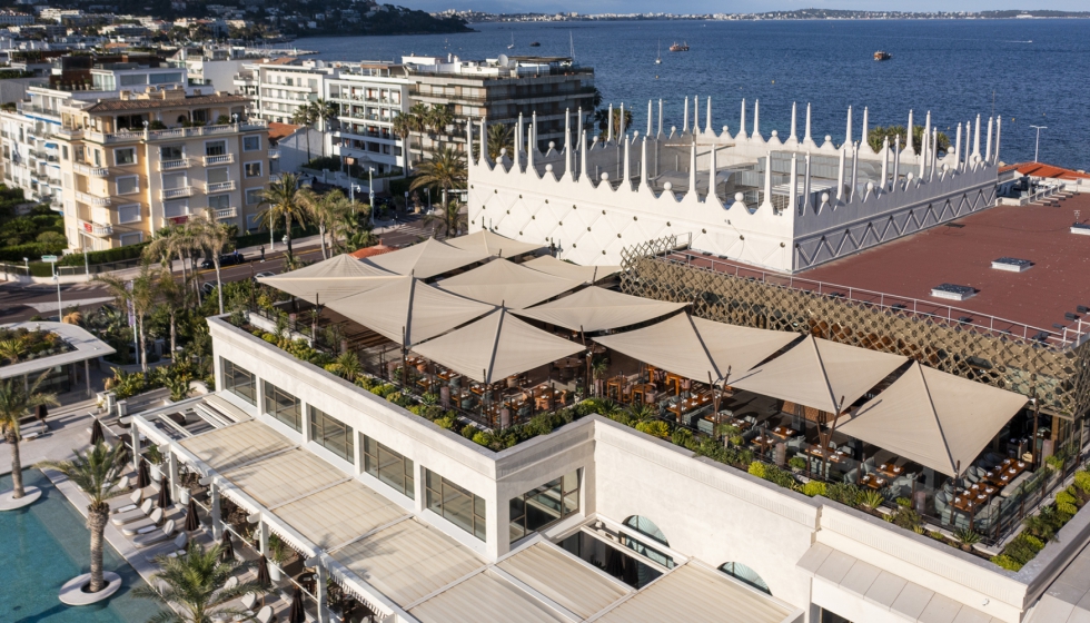 KE ha instalado once velas Kheope K3 en Zuma Cannes, en la ciudad francesa
