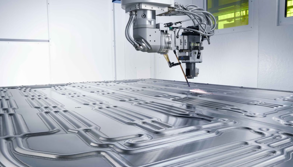 Gracias a la innovadora tecnologa BrightLine Weld, puedes llevar a cabo todos los pasos del proceso...