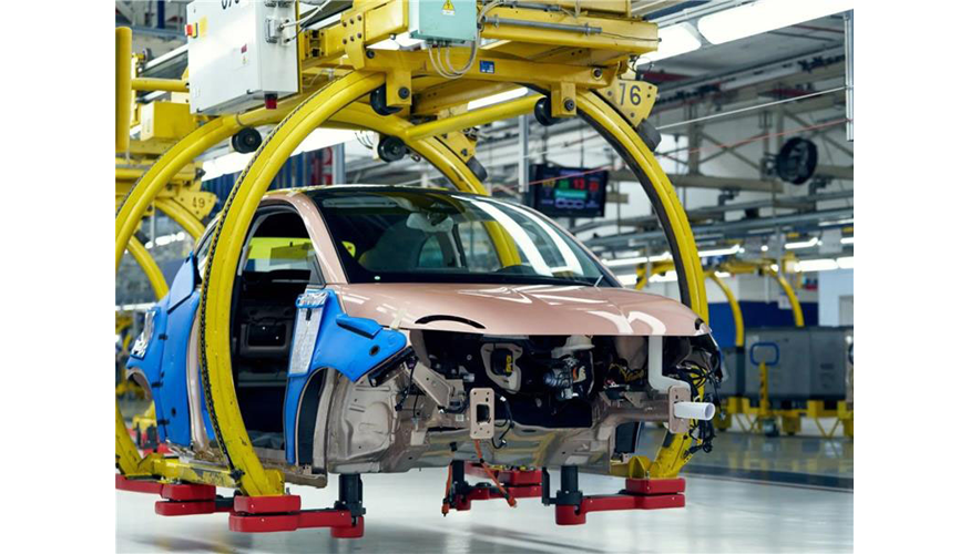 Produccin de un Fiat 500e. Proyecto Sup3rForm. Foto: Stellantis