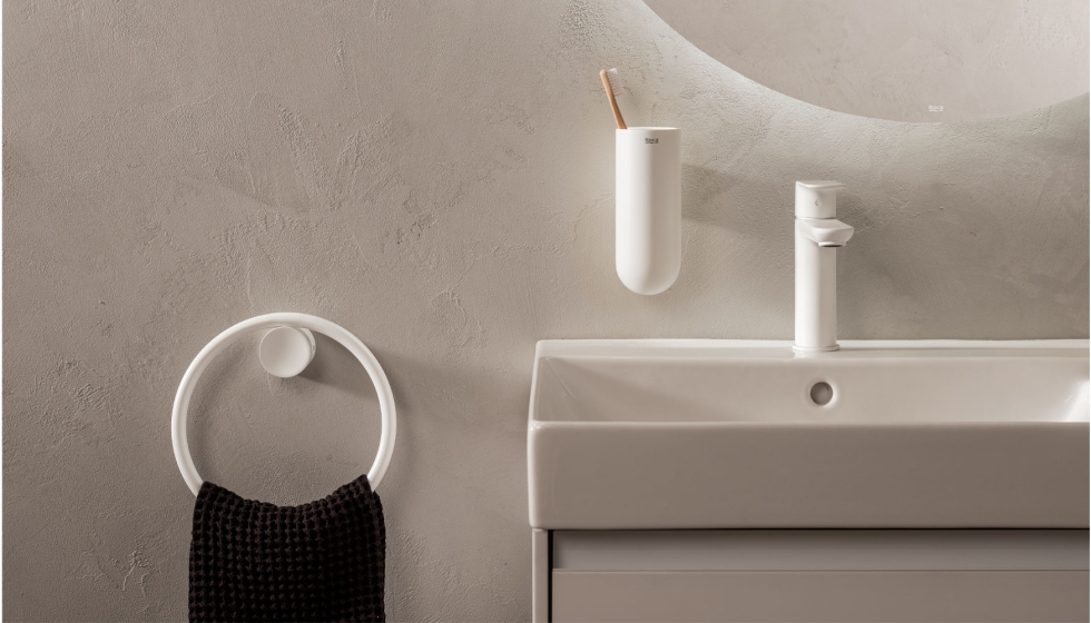 El blanco mate se ha convertido en uno de los acabados m�s valorados en proyectos de reforma de espacios de ba�o...