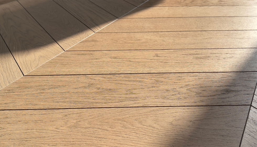 El porcentaje de roble aumenta ligeramente hasta el 83,8% frente al 83,0% en 2023 y se confirma como la especia predominante en los suelos de madera...