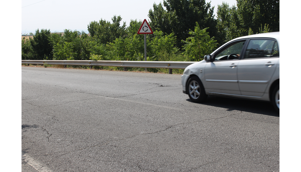 Segn los datos de la AEC, el sobrecoste derivado del estado de las carreteras es superior a los 4,5 millones de euros diarios en carburante...