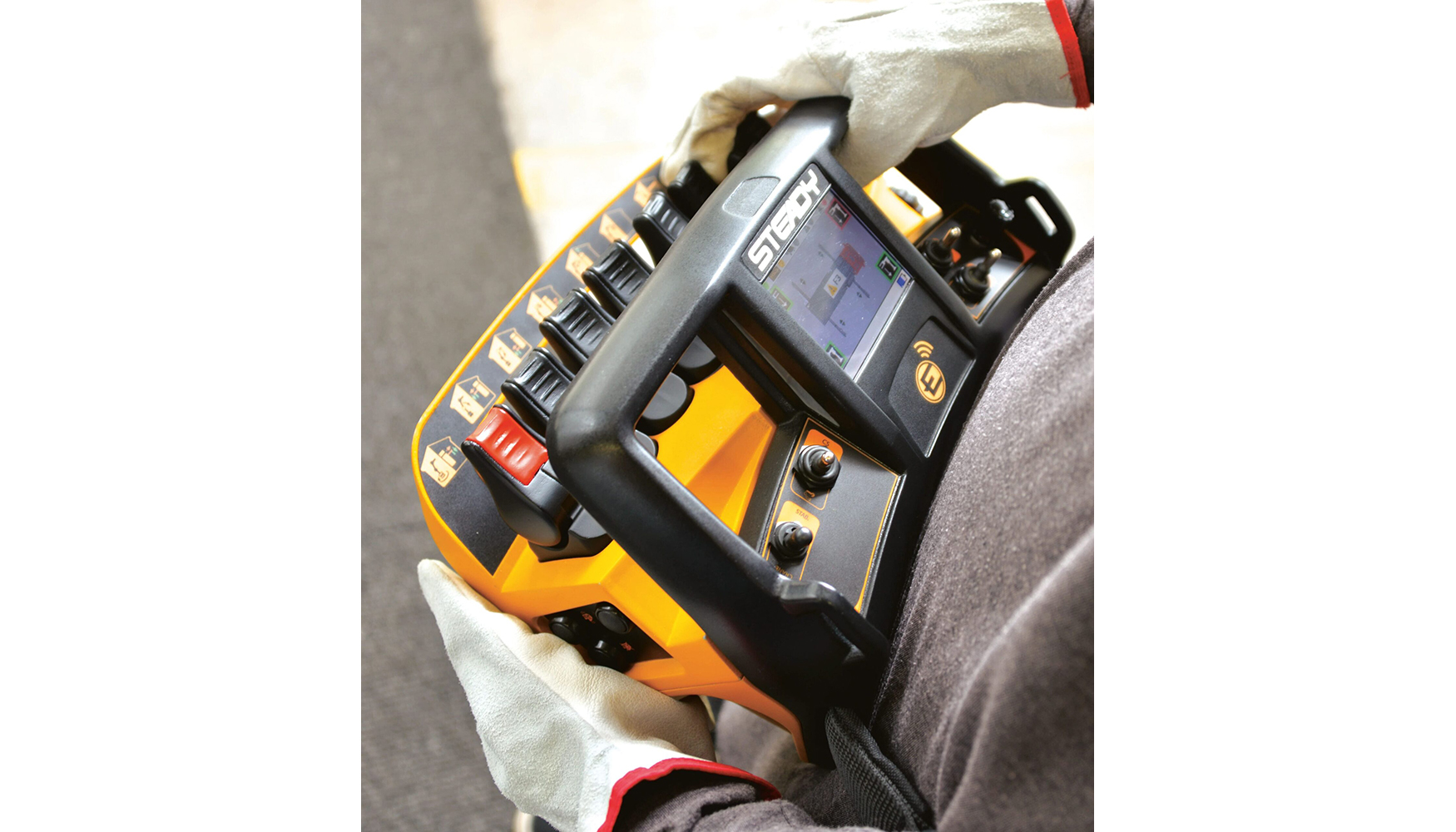 La formaci�n consta de 6 horas de formaci�n te�rica y 2 horas de pr�cticas con gr�as de �ltima generaci�n