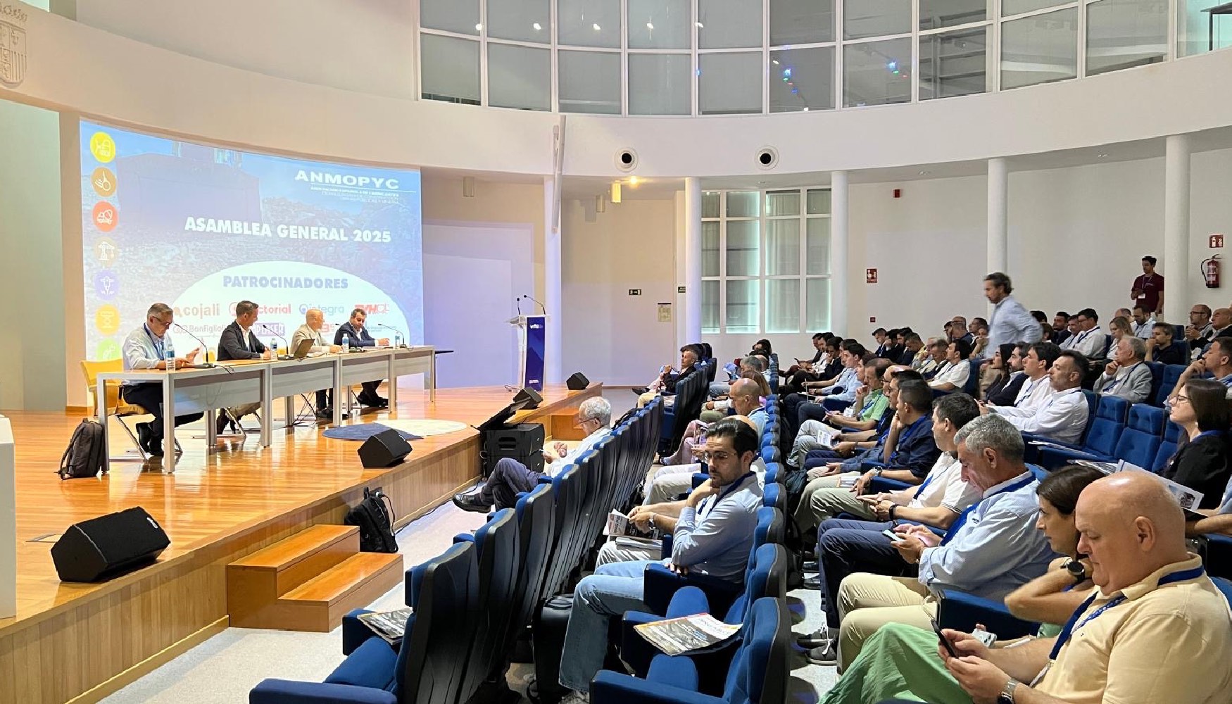 Durante la Asamblea, Anmopyc hizo un repaso de sus ltimas actividades y nuevos proyectos