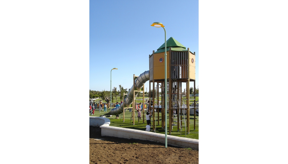 En entornos infantiles, el dise�o del alumbrado debe combinar est�tica, confort visual y seguridad el�ctrica