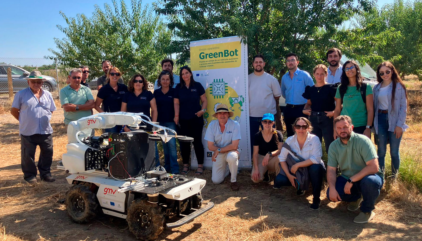 Foto de GreenBot culmina con xito su fase de pruebas en campo para cultivos leosos