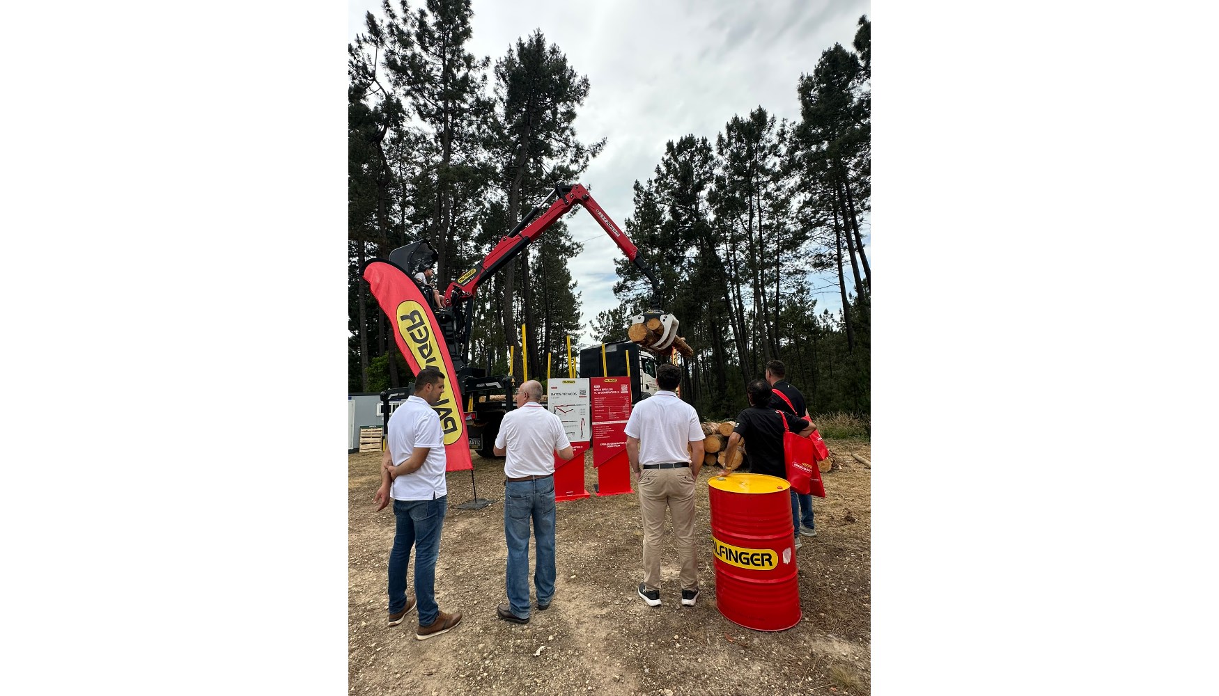 Los asistentes pudieron informarse de todas las ventajas de las gras Epsilon