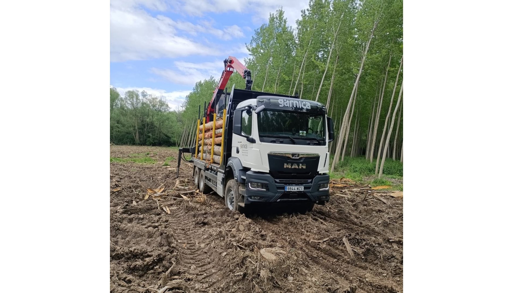 La gra ofrece una capacidad mxima de carga de 1.825 kg