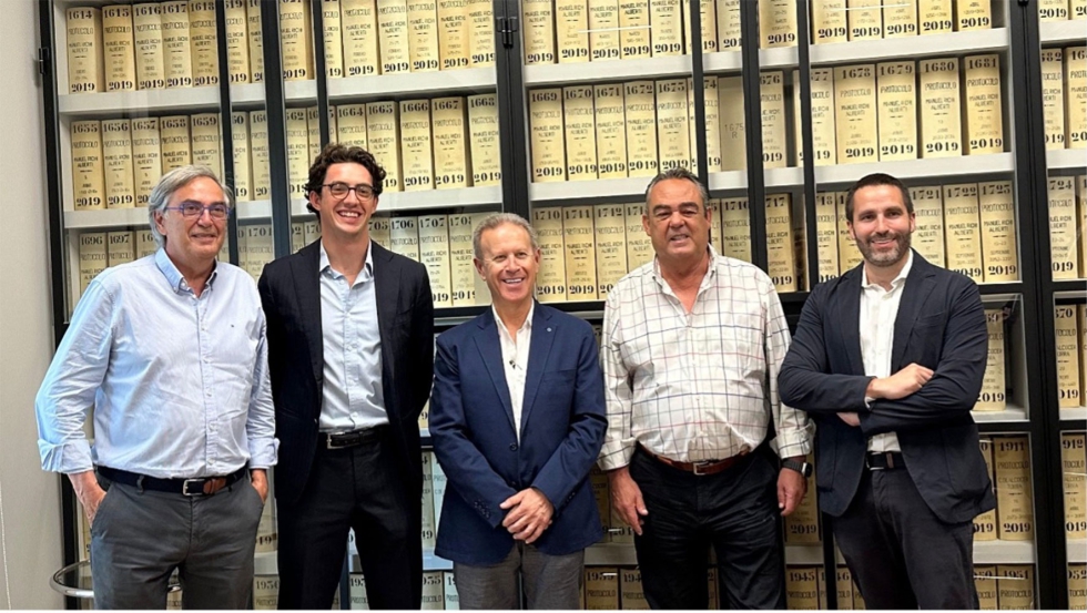 De izquierda a derecha...