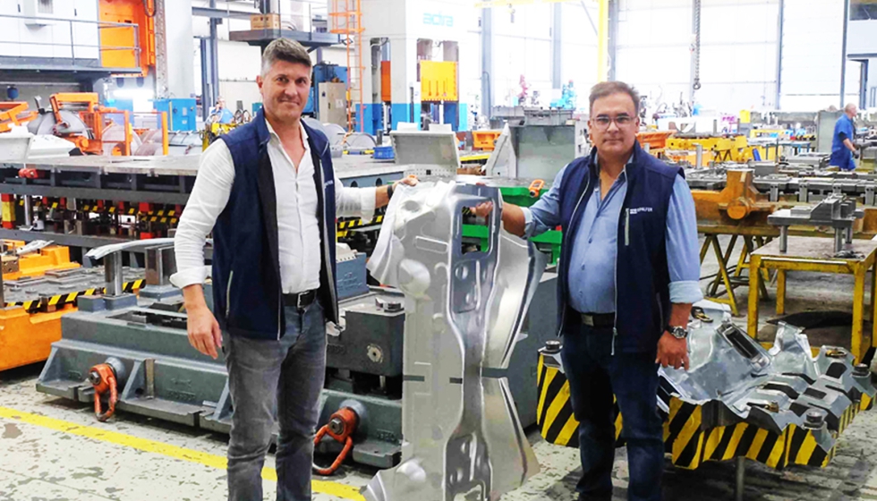 Eduardo Oliveira ( esquerda) e Paulo Henriques ( direita)