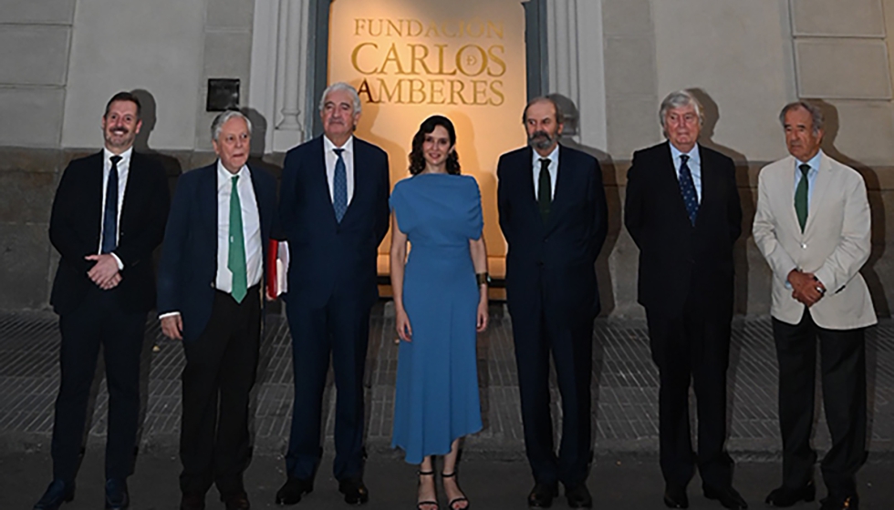 De izquierda a derecha...