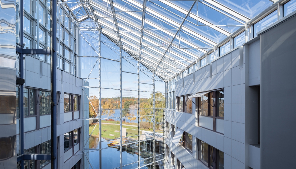 Con Climalit ORA� de Saint-Gobain Glass, ofrece una gama de dobles y triples acristalamientos que maximiza la luz natural...