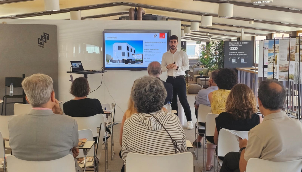 Un instante de la exposici�n de Zehnder en la jornada t�cnica Industrializaci�n, eficiencia y confort bajo el est�ndar Passivhaus� en el MATCOAM...