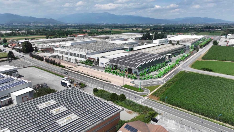 En 2024, la planta fotovoltaica del sitio productivo de Merlo gener 1.150 MWh de energa renovable, evitando la emisin de unas 750 toneladas de CO2...